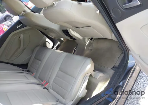 2013 Ford Escape Sel z USA, uszkodzony, nr VIN 1FMCU0H93DUD66694